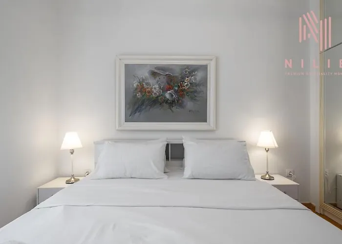 Finesse, Nilie Hospitality Mgmt Apartmán *